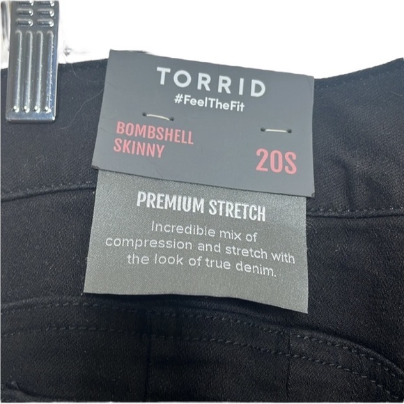 New Torrid Black Bombshell Skinny Stretch Distressed Jeans Women Plus Size 20 - Picture 5 of 5